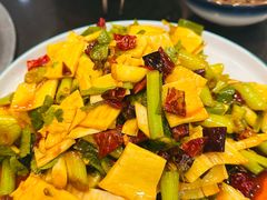 -瑞杰烧烤店·24小时营业(山东路店)