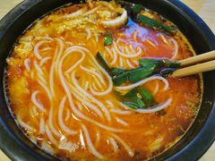 -花馬肆.云南过桥米线(汉神购物广场现场熬汤店)