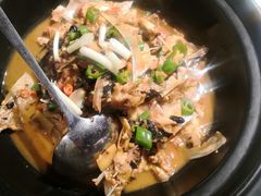 -洋沙湖湖色生鲜主题餐厅