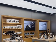 -DJI大疆(深圳华强北曼哈授权体验店)