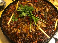 -鸿顺老铁锅美蛙鱼府(解放碑店)
