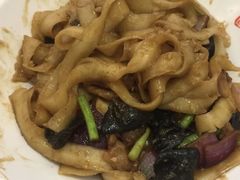 -顺溜·手工刀削面·黑金店(铜锣湾店)