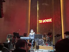 -TZ House音乐现场(来福士中心店)