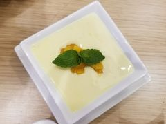 芒果酸奶-船歌·鱼水饺青岛菜(国贸商城店)