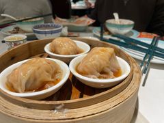 鲍鱼捞汁燕皮虾饺皇-喜势点·糖沙翁手工茶点·本地人茶居(永庆坊店)