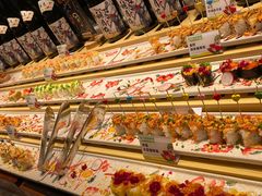 面包甜点陈列柜-亚马逊海鲜自助(梅溪湖步步高店)