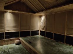 -鑫淼餐饮娱乐中心(江东街店)