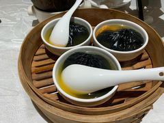 黑松露汤包-十二粤味·顺德菜·烧鹅点心(五四广场店)
