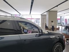 -华为智能生活馆(上海金桥国际商业广场)