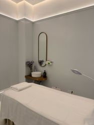 -苑苑vbeauty科技美容SPA