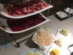-左庭右院鲜牛肉火锅(浦江欢乐颂店)