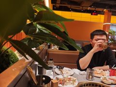 -黑金·寻焰自助百汇(中街店)