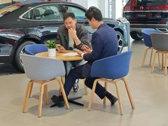 -上汽大众4S店(上海冠松店)