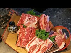-铭牛烧肉·和牛海鲜自助(高新月牙湖店)