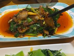蒜苗回锅肉-易老妈蹄花.特色川菜(人民公园总店)