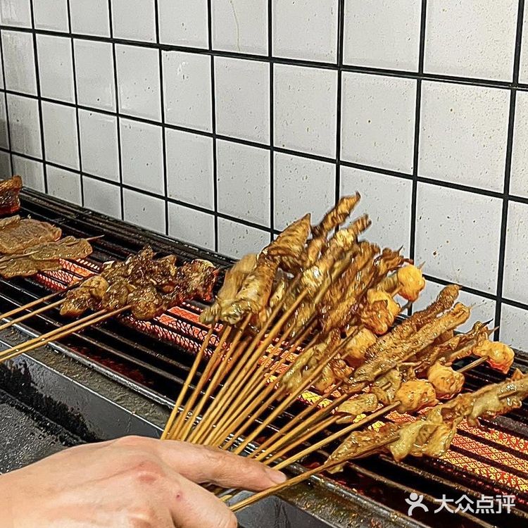 好吃到扶墙走的乐山烧烤啊!可以连吃4天!