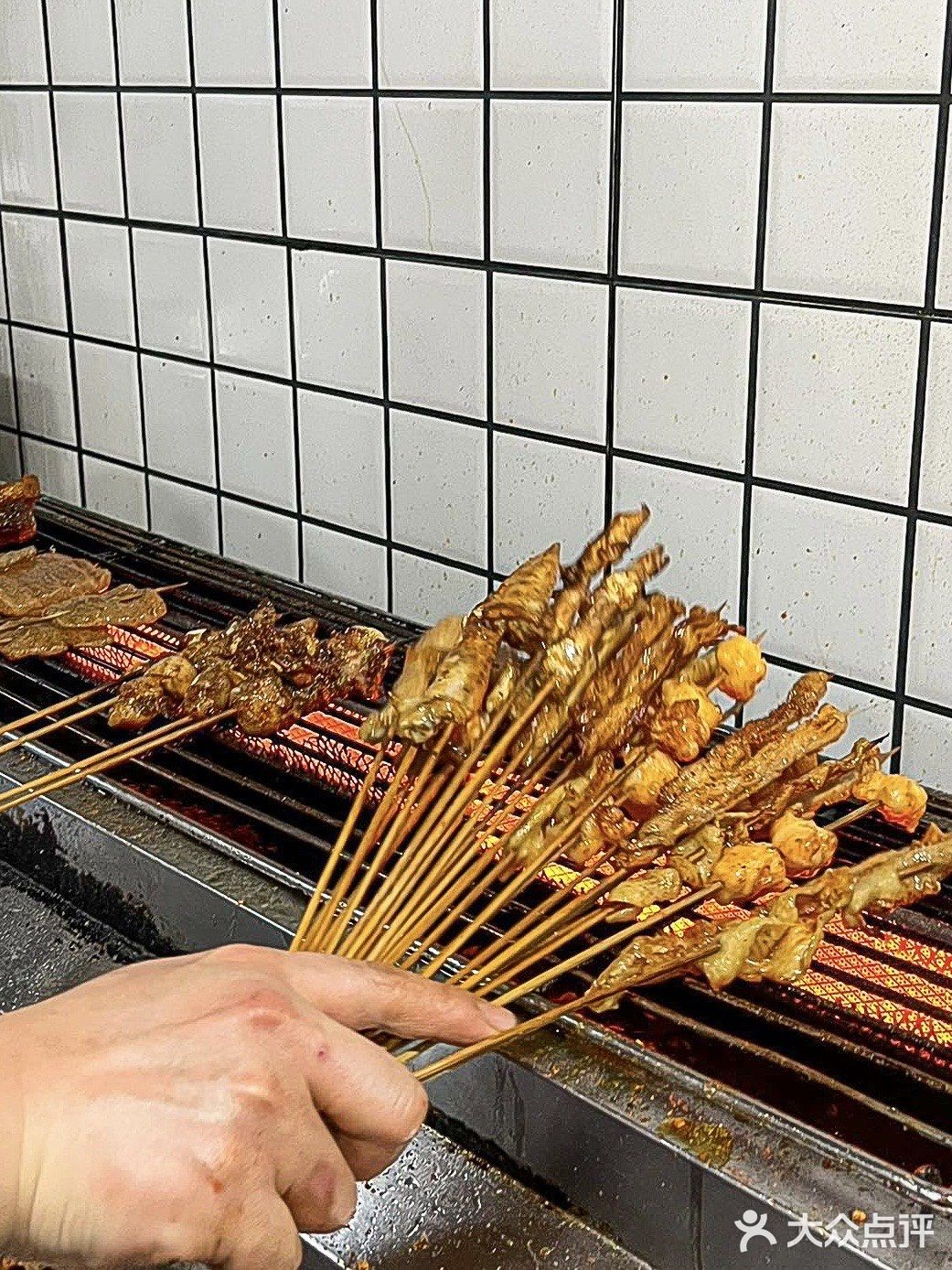 好吃到扶墙走的乐山烧烤啊！可以连吃4天！