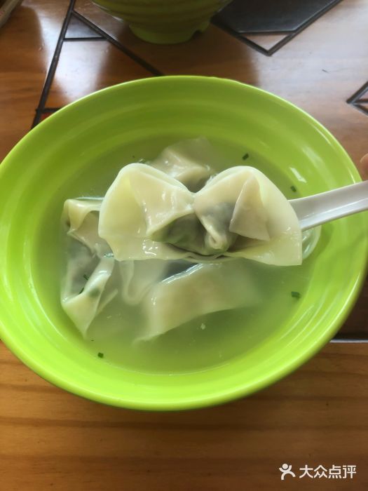 高桥特色小吃荠菜馄饨图片