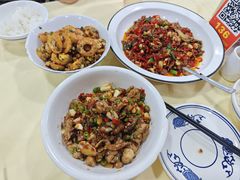 -笨罗卜浏阳菜馆(太平街店)