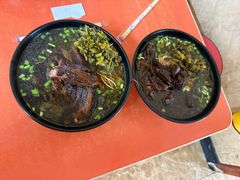 -小龙大肉面馆