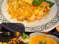 -大头虾越式风味餐厅(光明广场店)