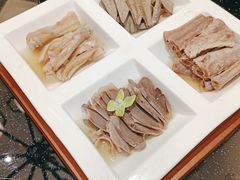 -香山湖家家宴(中山陵店)