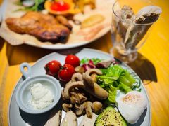 -JINNS锦时 steak&pizza(浸信会礼拜堂旧址店)
