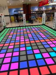 -斯坦熊亲子密室(富力广场店)