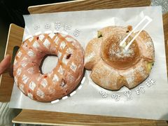 合照，嘻嘻～-奈雪的茶(湖滨银泰in77C区PRO店)