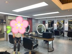 -诗悦发型烫染SALON