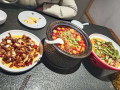 -万重锦·人文川菜馆(骡马市店)