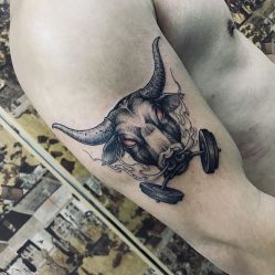 -天道tattoo纹身穿孔工作室