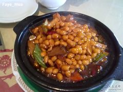 鲍汁白灵菇黄豆煲-南京金牛湖巨碗鱼头