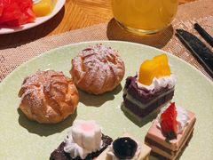 -华邑酒店·鲜艳全日自助餐厅