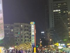 -吾悦广场(南京鼓楼店)