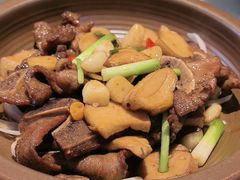 -阿瓦山寨·湘菜现炒·剁椒鱼头王(咸阳总店)