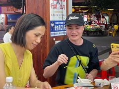 -邹胖哥好好吃餐馆(荔波美食街店)