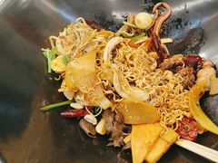 -醉人椒麻辣香锅(王府井喜悦店)
