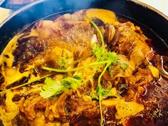 -运气牛自助酱大骨火锅(南京东路店)