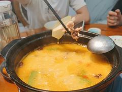-休记光头香辣蟹干锅(绵竹店)