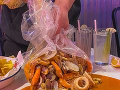 -The Boiling Crab宝灵蟹手抓海鲜(中国首店)