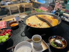 -鹿鸣山草本茶香火锅(园西路店)