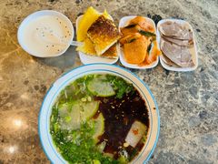 -京穆兰兰州牛肉面·清真(中川机场店)