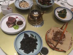 菠菜拌毛蛤-山东宾馆·齐鲁苑餐厅