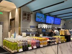 -奈雪的茶(亨特国际广场店)