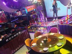 -路边边地标烧烤·川菜·小龙虾·音乐酒馆(良乡长虹店)