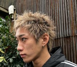 -海文先生国潮烫染男士理发馆