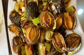 Sauce-Braised Abalone Cubes