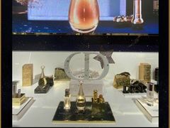 -Dior迪奥(上海世茂广场店)