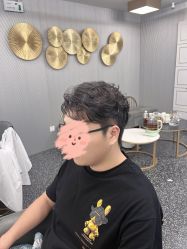 -即型男士理发工作室